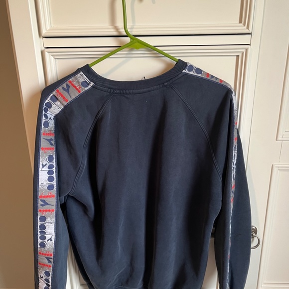 Sweatshirt - Picture 2 of 2